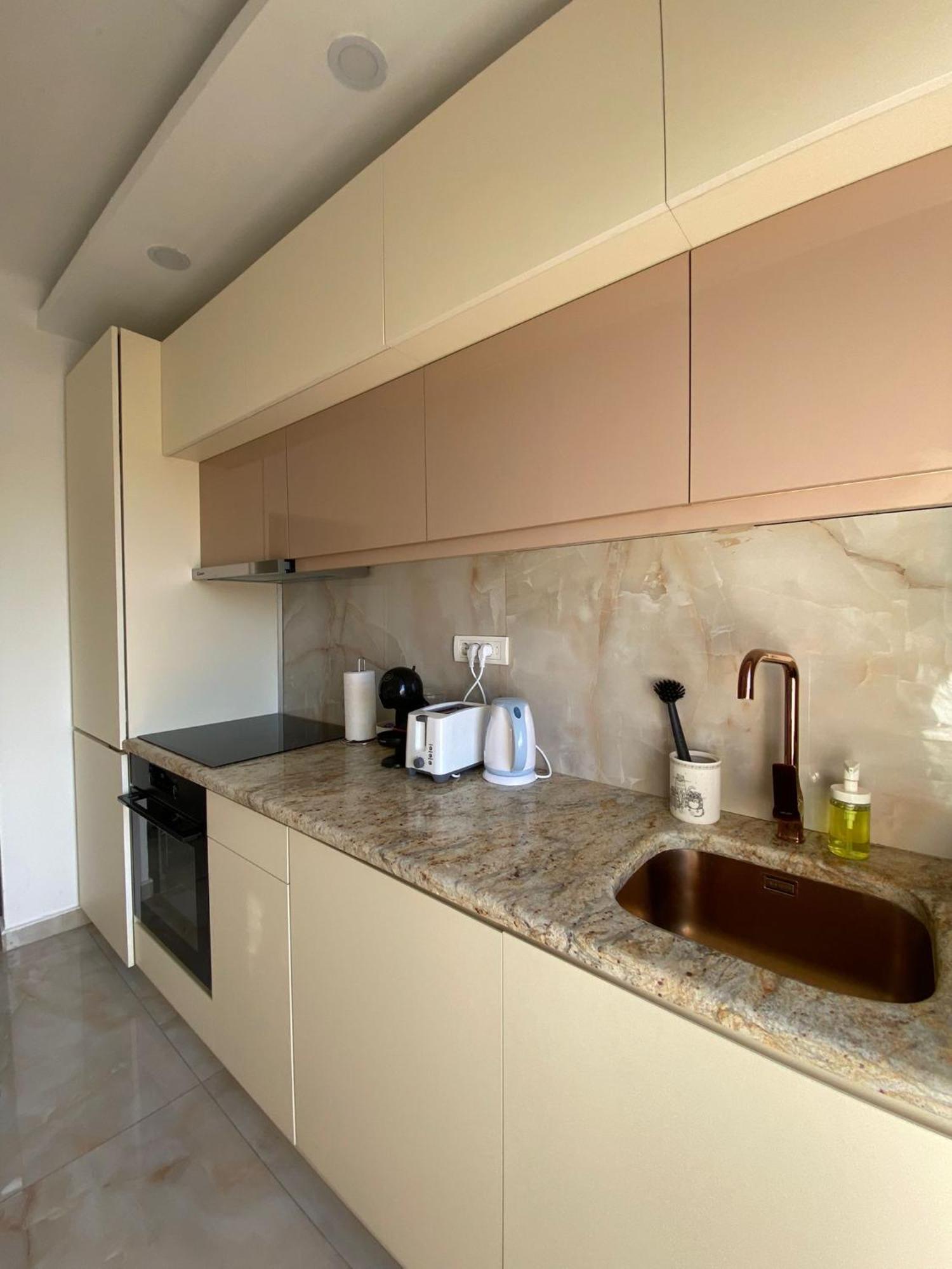 Apartment Wellness Белград Екстериор снимка