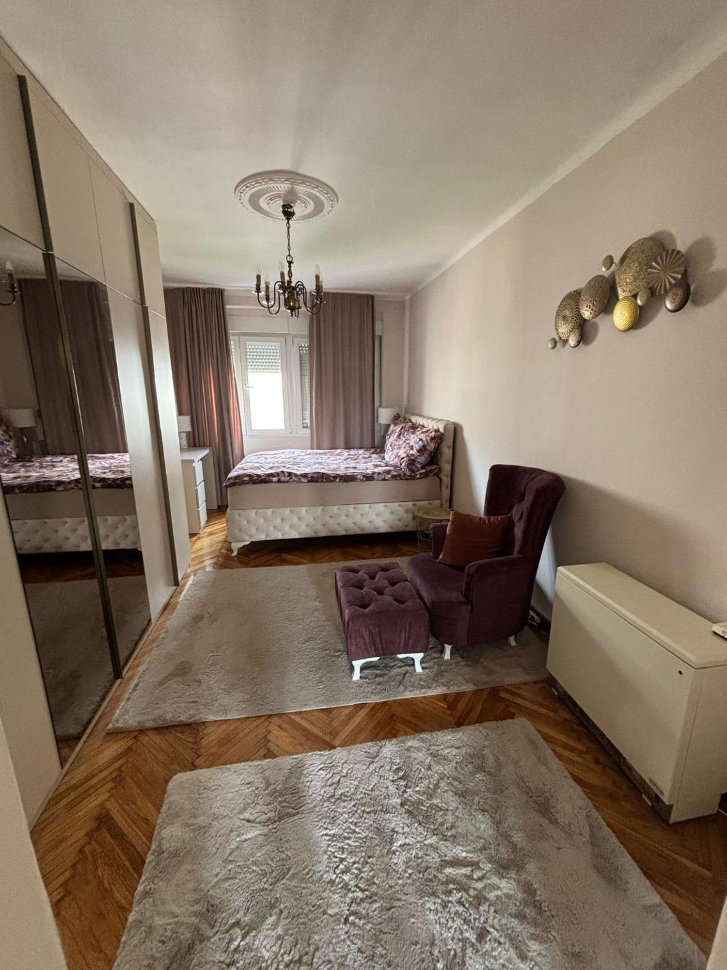 Apartment Wellness Белград Екстериор снимка
